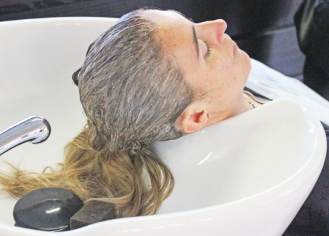 LONG BLOND HAIR: MASSAGE AND SHAMPOO
