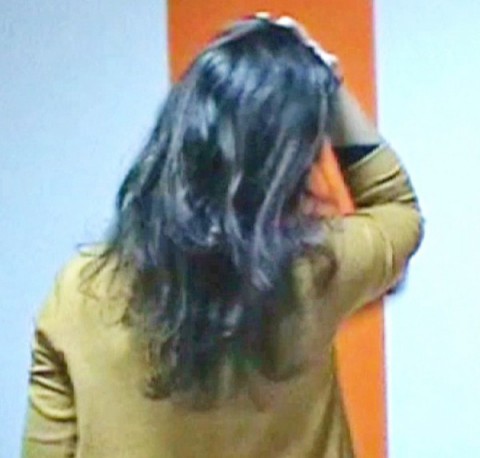 GORGEOUS HAIRCUT IN LONG DARK HAIR