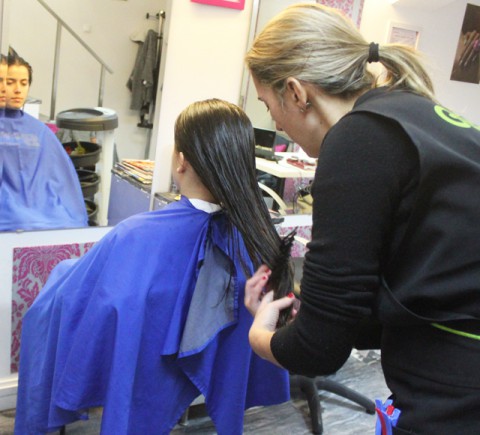 A LOOONG SHAMPOO IN A LONG HAIR