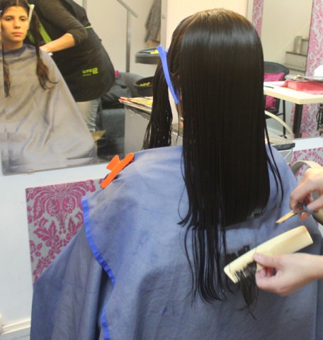 WATCH  AND ENJOY THIS AMAZING HAIRCUT!