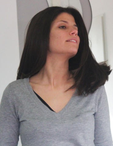 WATCH  AND ENJOY THIS AMAZING HAIRCUT!