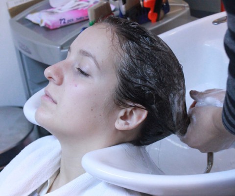 SPLENDID LONG HAIR TO BE WASHED