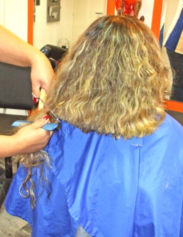 GREAT HAIRCUT IN LONG CURLED MANE MADE IN DRY HAIR